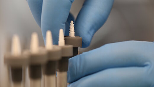 CeramTec dental implant components are processed in Lauf