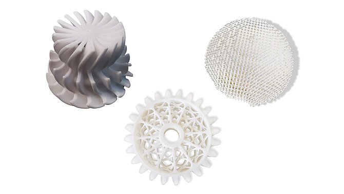 Drei 3D-Druck Produkte aus Al2O3 Aluminiumoxid-Keramik 